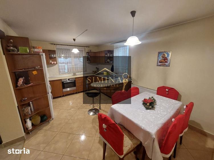 Casă cu 5 camere cu Teren 1700 Mp în Unirii