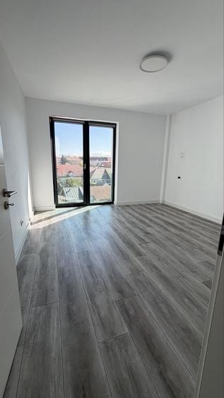 Spațiu comercial, de 65 mp, în Calea Dumbrăvii