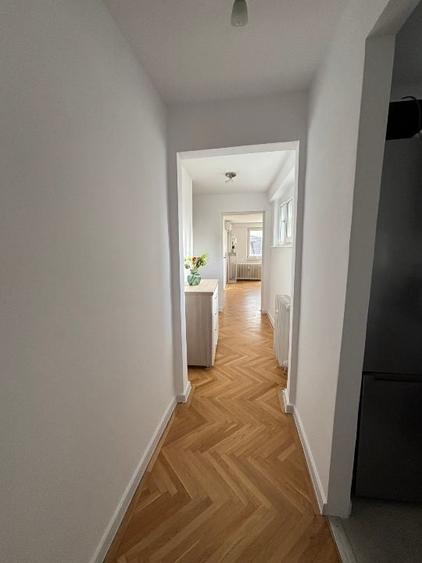 Apartament cu 2 camere decomandat, mobilat în Arcul de Triumf