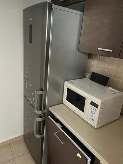 Apartament cu 3 camere decomandat în Apărătorii Patriei