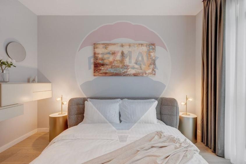 Apartament cu 3 camere decomandat în Aviației
