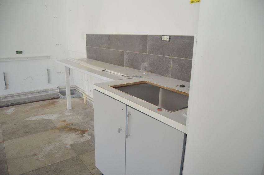 Spațiu comercial, 250 mp în Zamora