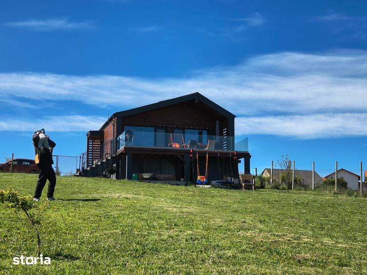 Casă cu 2 camere cu Teren 1800 Mp în Șura Mare