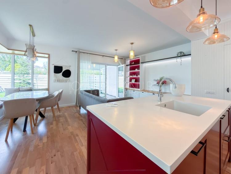 Duplex cu 4 camere cu Canalizare în Otopeni