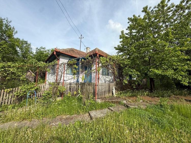 Teren de 4825 mp, în Boju