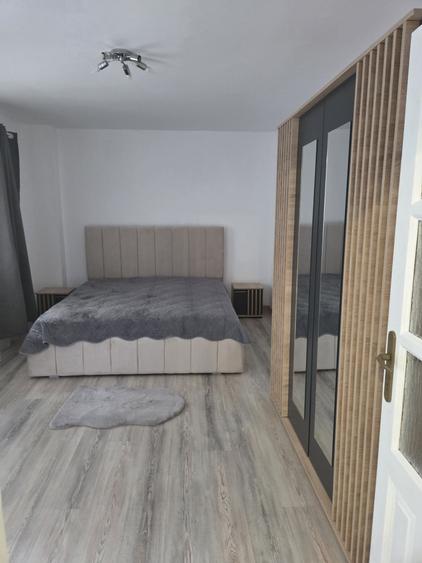 Apartament cu 2 camere semidecomandat în Florești
