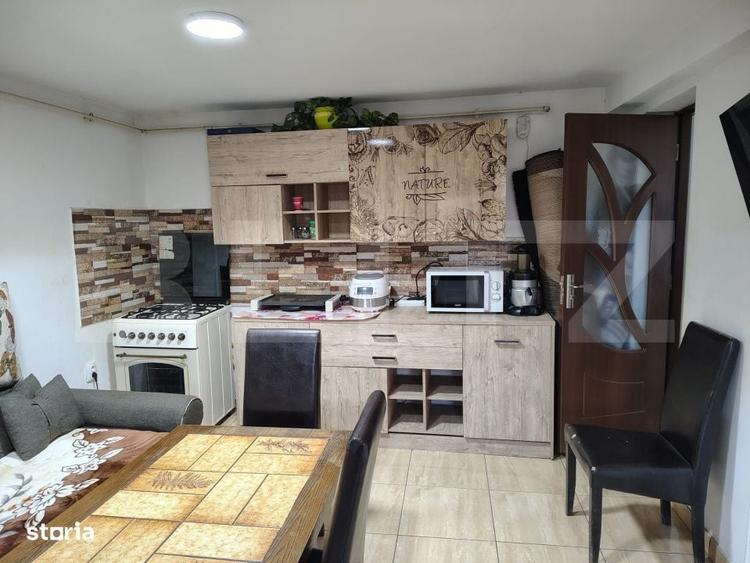 Casă cu 4 camere în Săcălaia