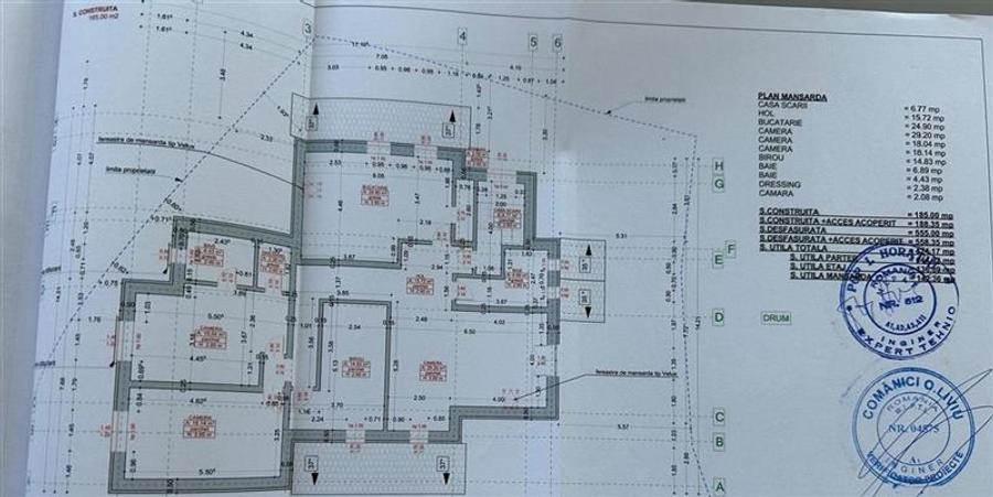 Casă individuală cu 9 camere cu Teren 843 Mp în Exterior Est