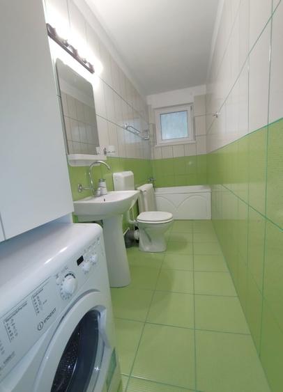 Garsonieră decomandată în Gorjului