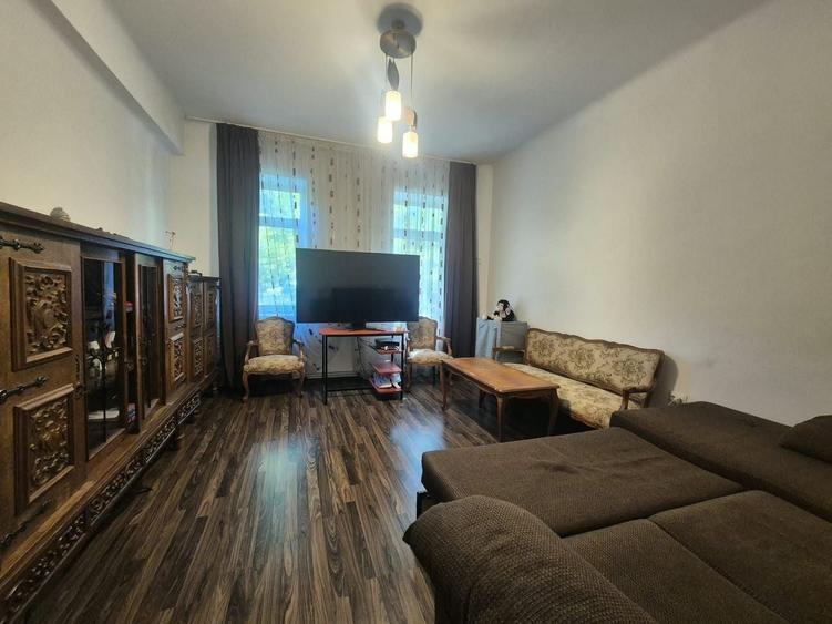 Apartament cu 2 camere decomandat, mobilat în Central — fotografia 1