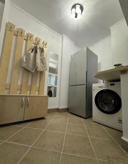 Apartament cu 2 camere decomandat, mobilat în City Park Mall
