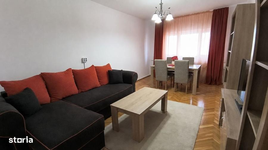 Apartament cu 4 camere decomandat în Kiseleff