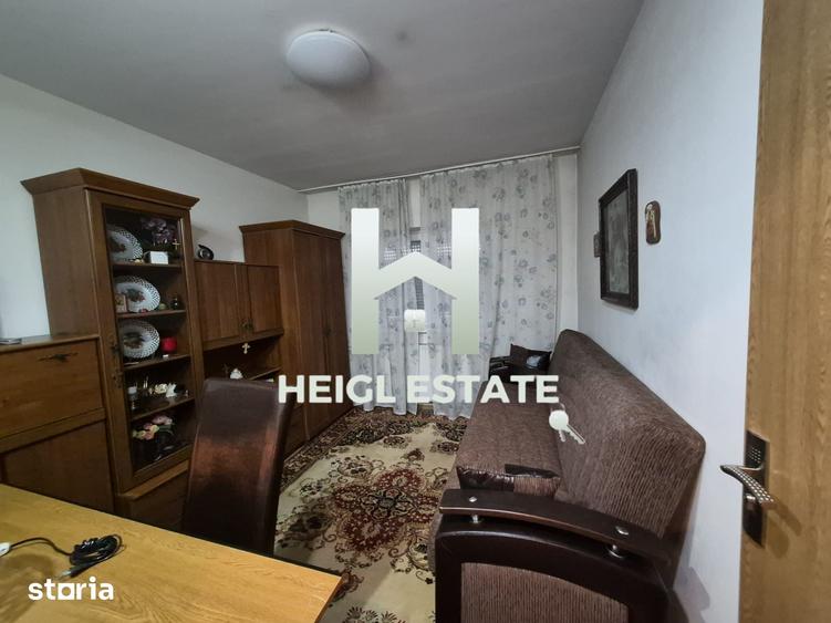Apartament cu 3 camere decomandat în Soarelui