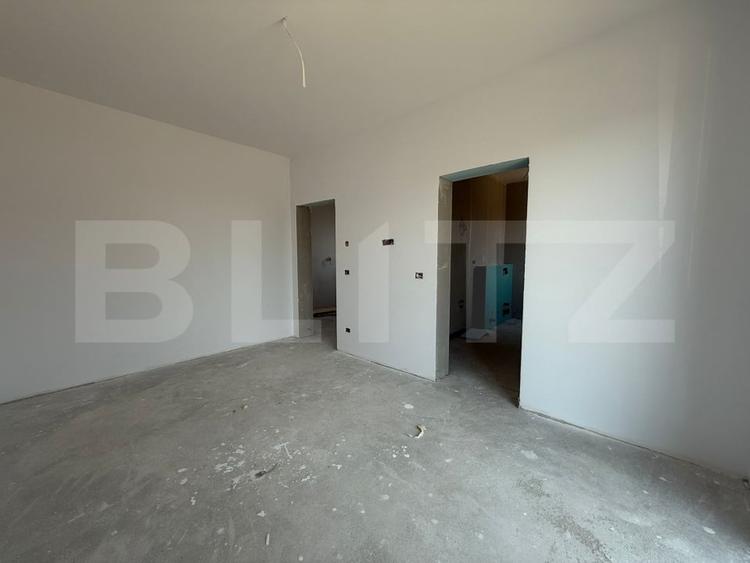 Duplex cu 5 camere cu Canalizare în Dumbrăvița