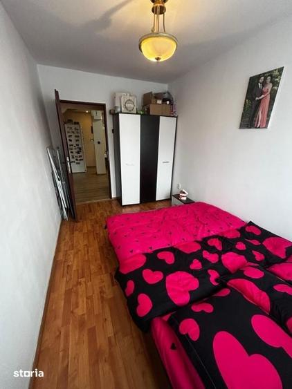 Apartament cu 4 camere decomandat în Republicii