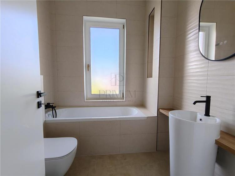 Duplex cu 3 camere cu Canalizare în Moșnița Nouă