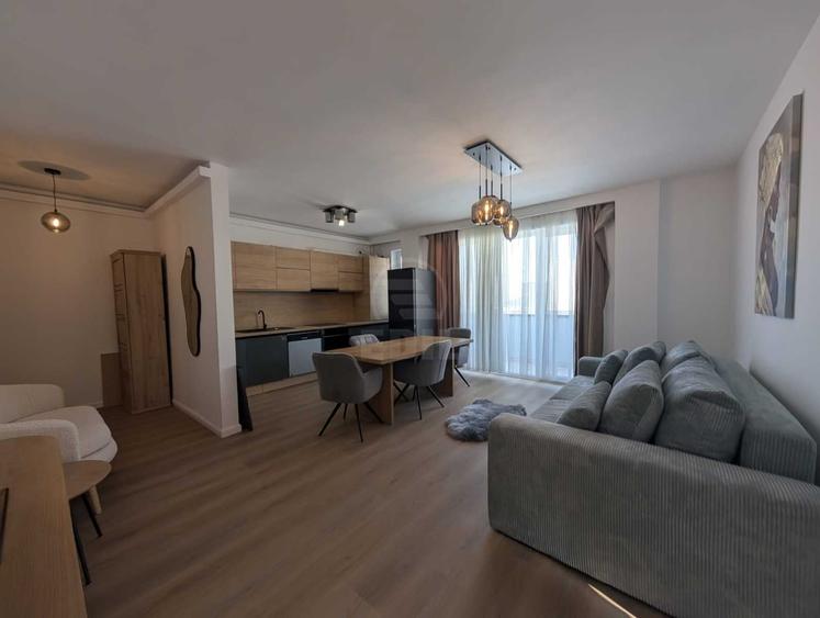 Apartament cu 2 camere semidecomandat în Florești