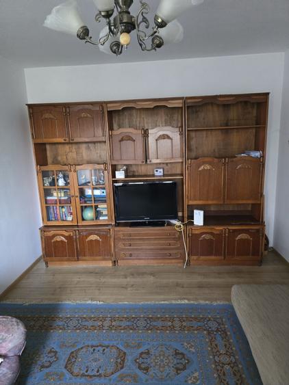 Apartament cu 2 camere semidecomandat în Lacu