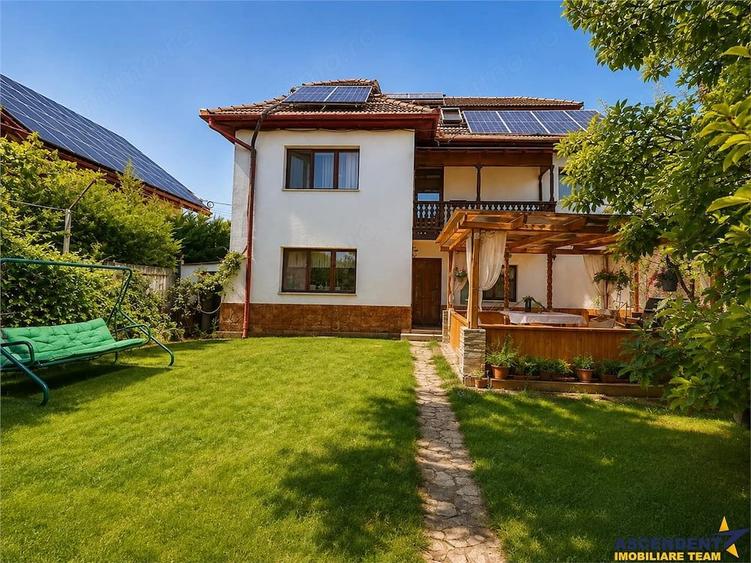 Casa familiala,790mp teren,5+dormitoare, livada,2 garaje,panouri 8 kW, Tarnaveni - 9