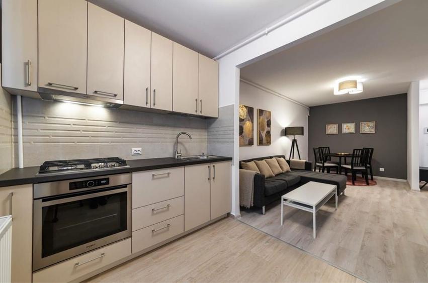 Apartament cu 2 camere decomandat în Cățelu