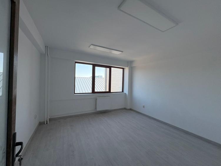 Birou, de 121.5 mp, în Gheorghe Doja