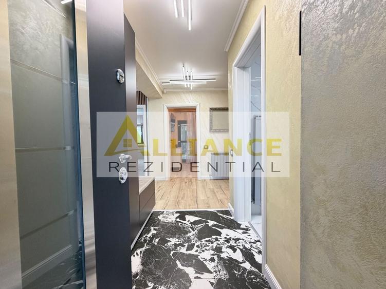 Casă cu 6 camere cu Piscina în Berceni