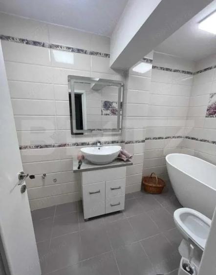 Apartament cu 3 camere în Sud
