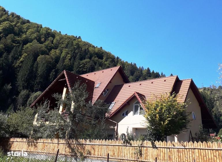 Casă cu 4 camere în Voineasa