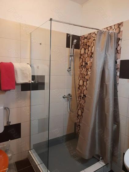 Spațiu comercial, de 400 mp, în Beliș