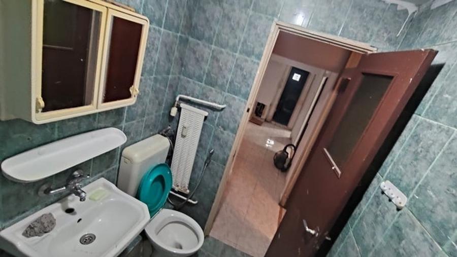 Apartament cu 4 camere decomandat în Vitan Mall
