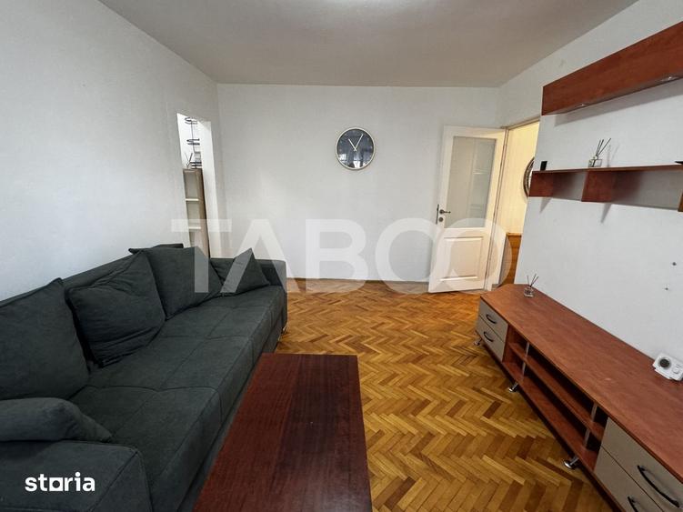 Apartament cu 2 camere semidecomandat, mobilat în Mihai Viteazul