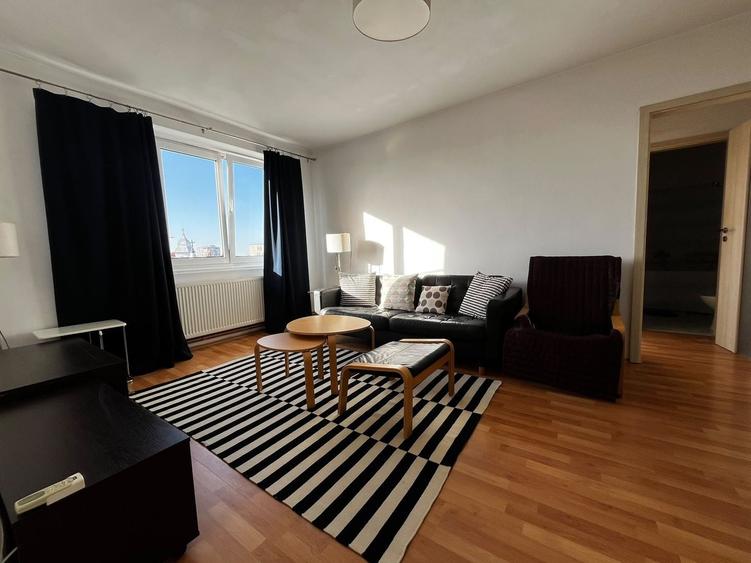 Apartament cu 3 camere, mobilat în Ultracentral