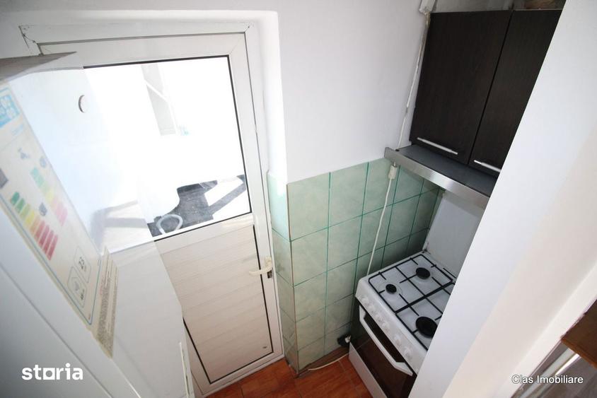 Apartament cu 3 camere decomandat în Tineretului