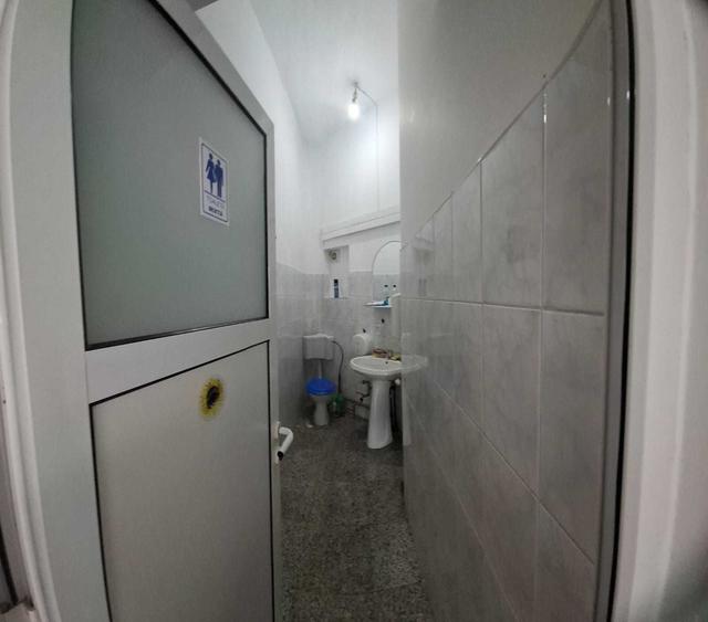 Spațiu comercial, de 201 mp, în Intim