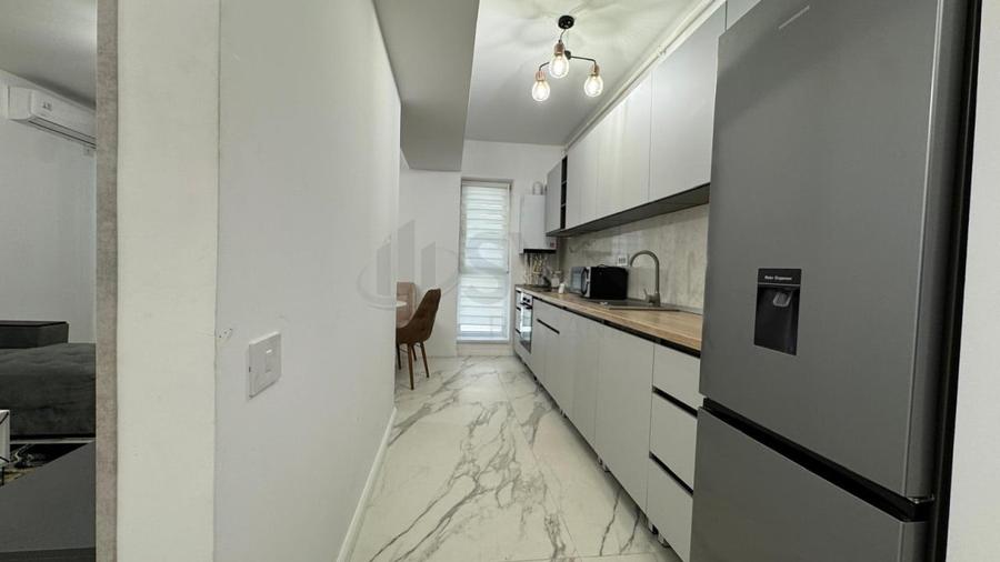 Apartament cu 2 camere semidecomandat, mobilat în Pipera