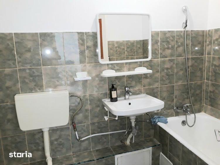 Garsonieră decomandată, mobilată în Tei