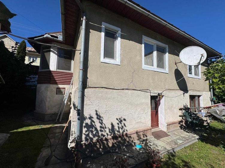 Casă cu 3 camere în Central