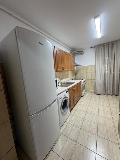 Apartament cu 2 camere decomandat în Drumul Taberei
