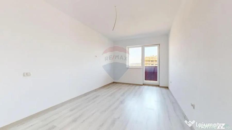 Apartament cu 3 camere decomandat în Sânpetru