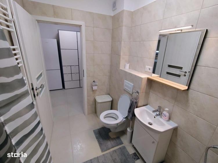 Garsonieră decomandată în Central