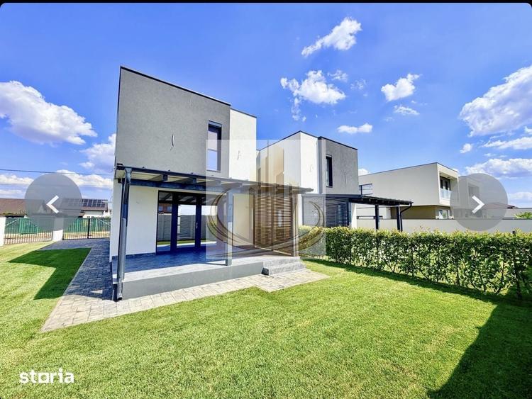 Duplex cu 5 camere cu Canalizare în Moșnița Nouă