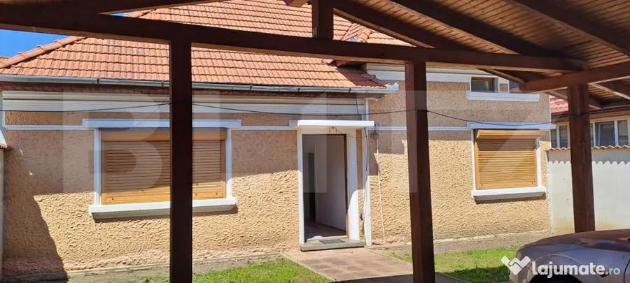 Casă cu 4 camere cu Teren 150 Mp în Central