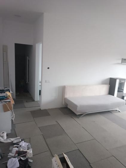 Apartament cu 2 camere semidecomandat, mobilat în Florești