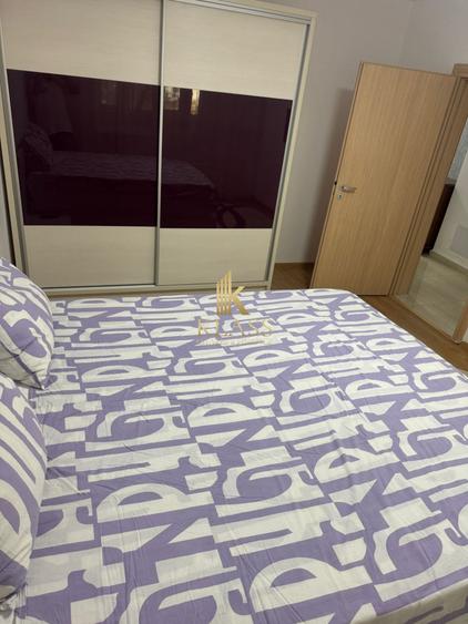 Apartament cu 3 camere decomandat, mobilat în Panduri