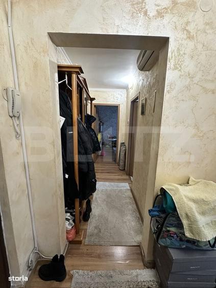 Apartament cu 4 camere decomandat, mobilat în Craiovița Nouă