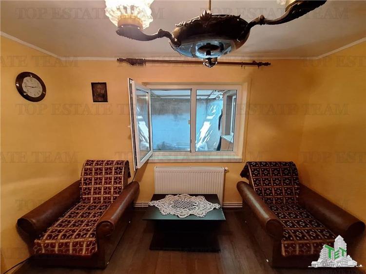 Casă individuală cu 5 camere cu Canalizare în Dorobanți