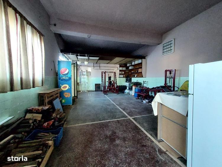 Casă cu 4 camere în Central