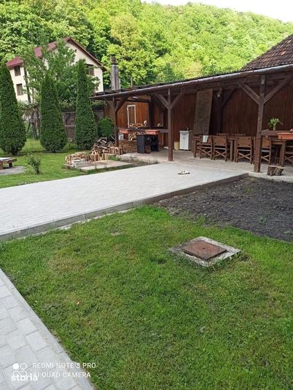 Casă cu 4 camere în Central
