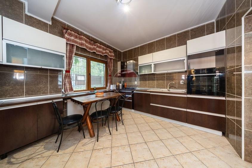 Casă individuală cu 5 camere cu Teren 745 Mp în Cioplea