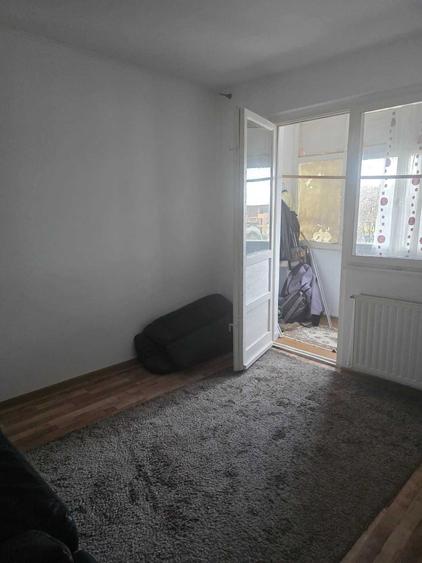 Apartament cu 2 camere decomandat în Solidarității